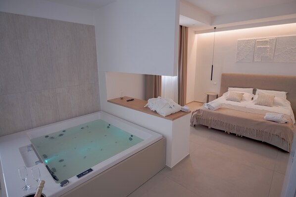 Luxury Suite | Egyptian cotton sheets, premium bedding, down comforters - Le Muse B&B (Palermo)