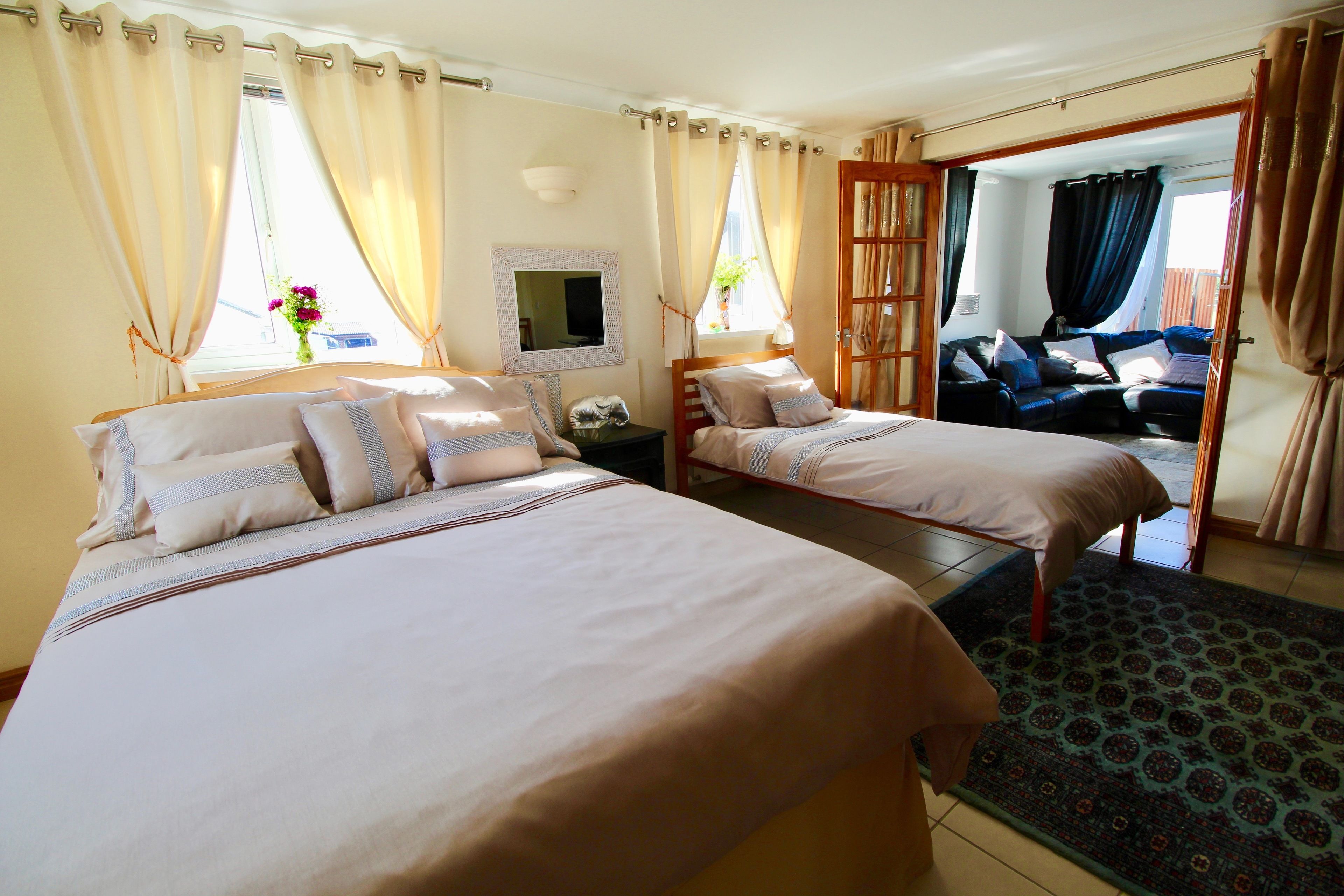 Luxury Cottage | 5 bedrooms, individually decorated, individually furnished, desk