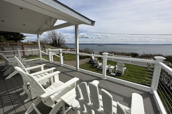 Imagine waking up and having coffee on the deck looking at the expansive views.