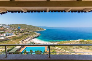 Chambre Triple Supérieure, balcon, vue mer | Vue sur la plage/l’océan