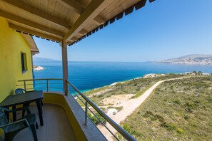 Superior Quadruple Room, Balcony, Partial Sea View | Beach/ocean view - Hotel Bahamas (Sarandë)