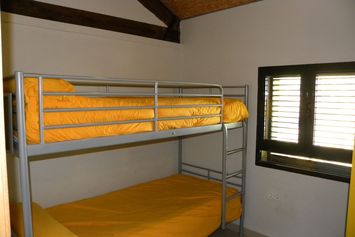 Blackout curtains, free WiFi, bed sheets