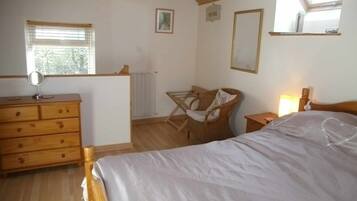 2 bedrooms, iron/ironing board, travel crib, free WiFi