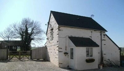 LE JARRIER DETACHED HOLIDAY RENTAL - ALPES MANCELLES -PRIVATE  POOL -FIBER WIFI