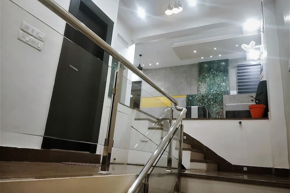 Hotel Suryansh