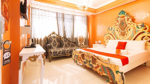 Studio Exécutif (Window is not Guaranteed) | Bureau, Wi-Fi gratuit, draps fournis