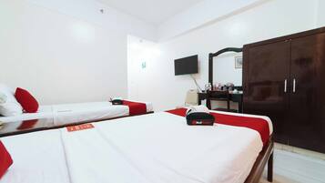 Twin Room | Desk, laptop workspace, free WiFi