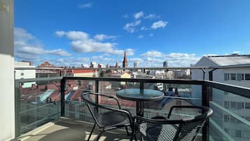 Departamento urbano, sauna, vista a la ciudad | Terraza o patio