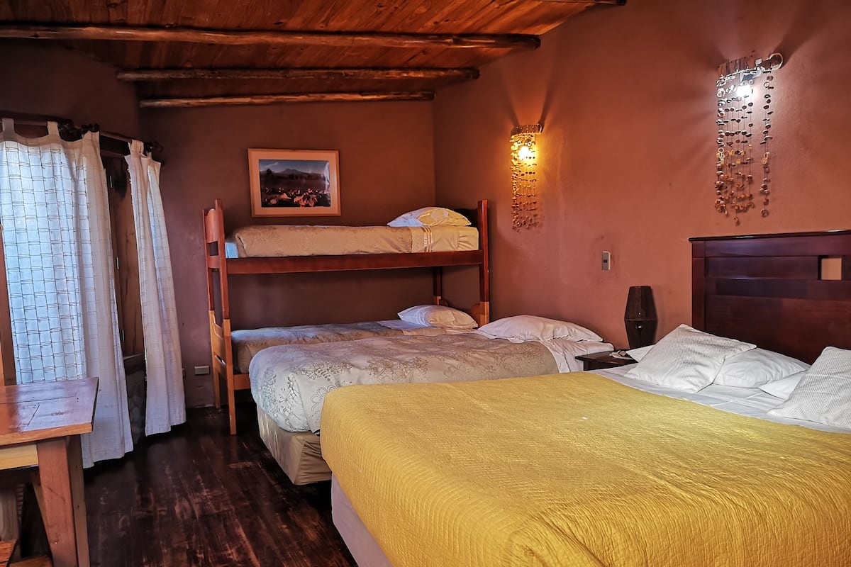 Free WiFi, bed sheets