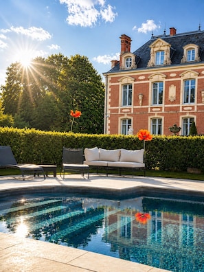 Exterior - Alexandra Palace - La Maison Younan (Mazieres-en-Gatine)