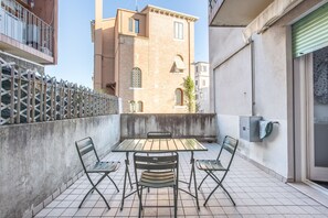 Appartement, 2 chambres, patio | Terrasse/Patio