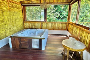 Bañera y ducha independientes, bañera de hidromasaje