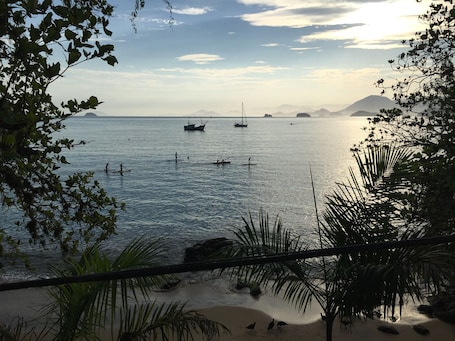 靠近海滩