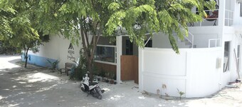 Moodhu Surf House
