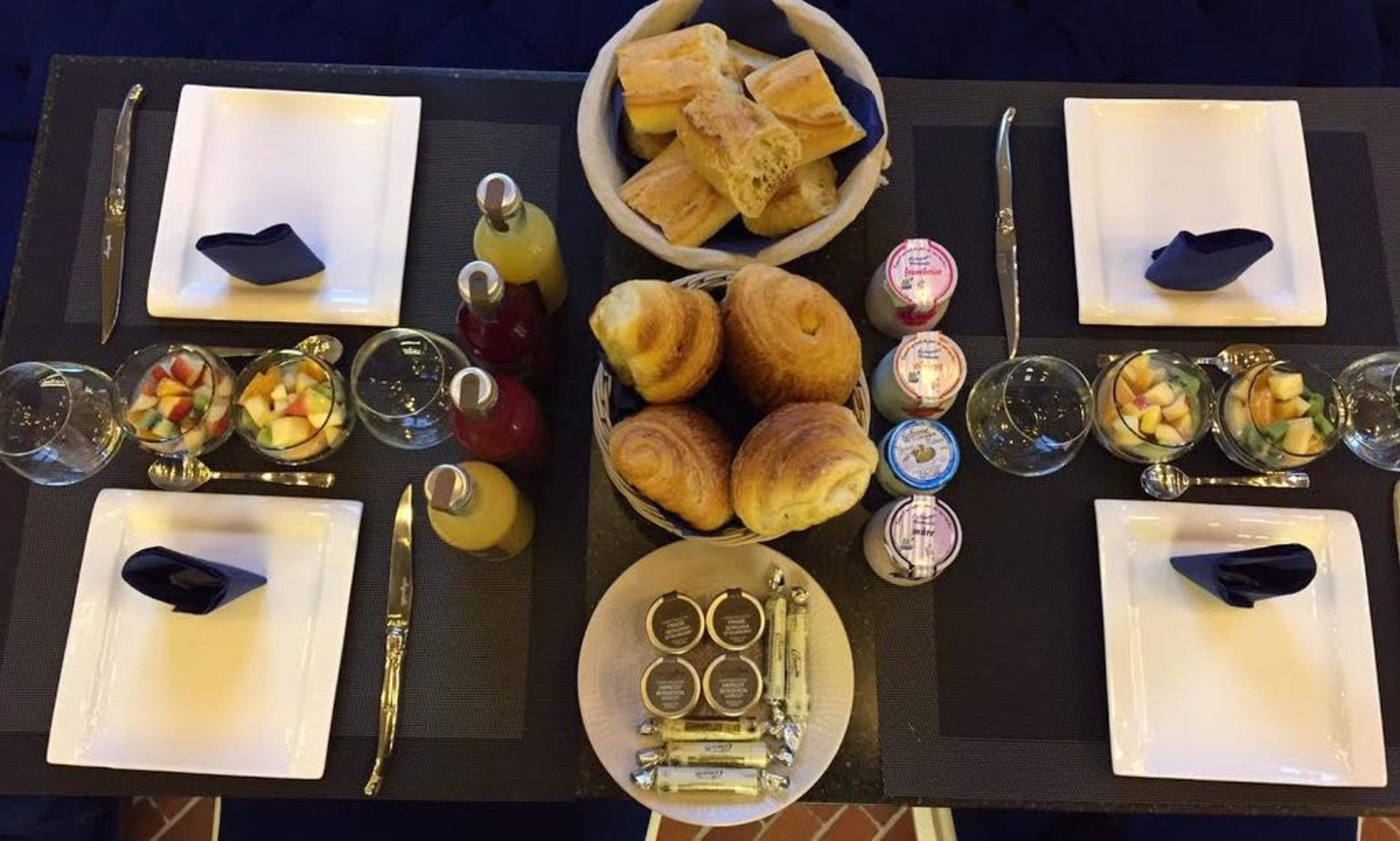 free daily continental breakfast