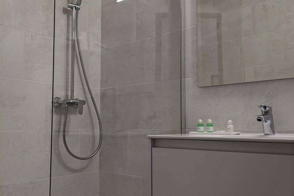 free toiletries, hair dryer, towels