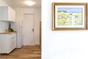 Interior - Casa Sergio. Portion of villa a few steps from the sea. (Pittulongu)