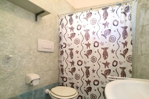 Villa, 2 chambres | Salle de bain