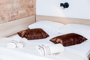 In-room safe, soundproofing, iron/ironing board, free WiFi - Guesthouse Bed 4 You (Zagreb)