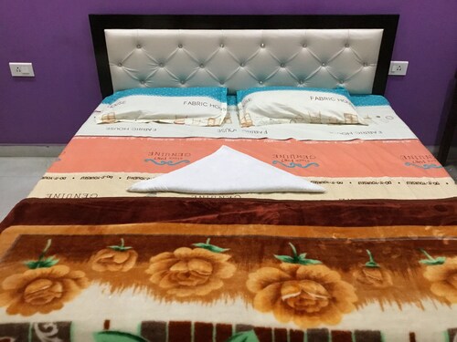 2Bedrooms Flower_ Faridabad