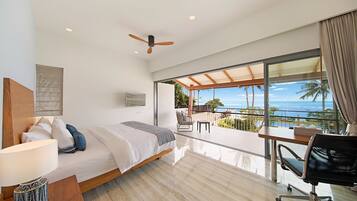 4 Schlafzimmer, Zimmersafe, Schreibtisch, laptopgeeigneter Arbeitsplatz