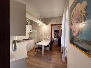 Studio, 1 Bedroom | Private kitchen | Full-size fridge, stovetop, cookware/dishes/utensils - Antica Corte Bonanomi (Como)