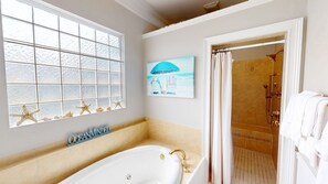 Ensemble douche/baignoire, serviettes fournies