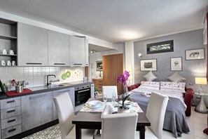 Studio | Living area | Flat-screen TV - Logicasa Casa Ada Como Lake (Como)
