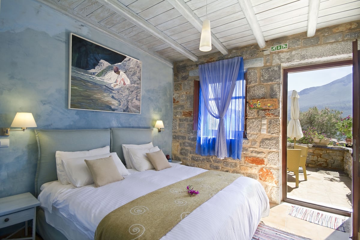 Comfort Double Room, 1 Queen Bed, Sea View | 1 bedroom, premium bedding, blackout drapes, soundproofing