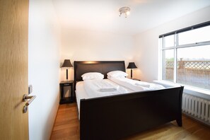 패밀리 하우스, 침실 5개, 온수 욕조, 강 전망 (135259) | 5 개의 침실, 책상, 노트북 작업 공간, 유아용 침대