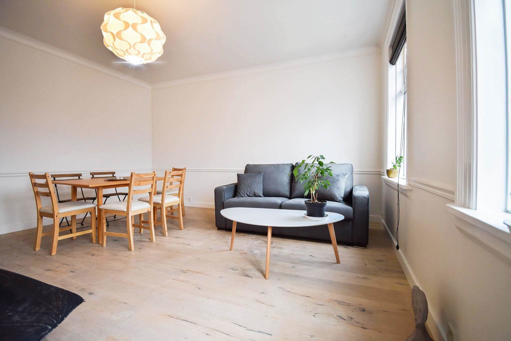 Apartment (145945) | Living area | Flat-screen TV