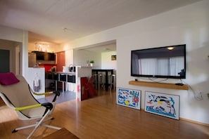 Comfort House, 2 Bedrooms (122419) | Living area | TV - Apartment L17 (Reykjavik)