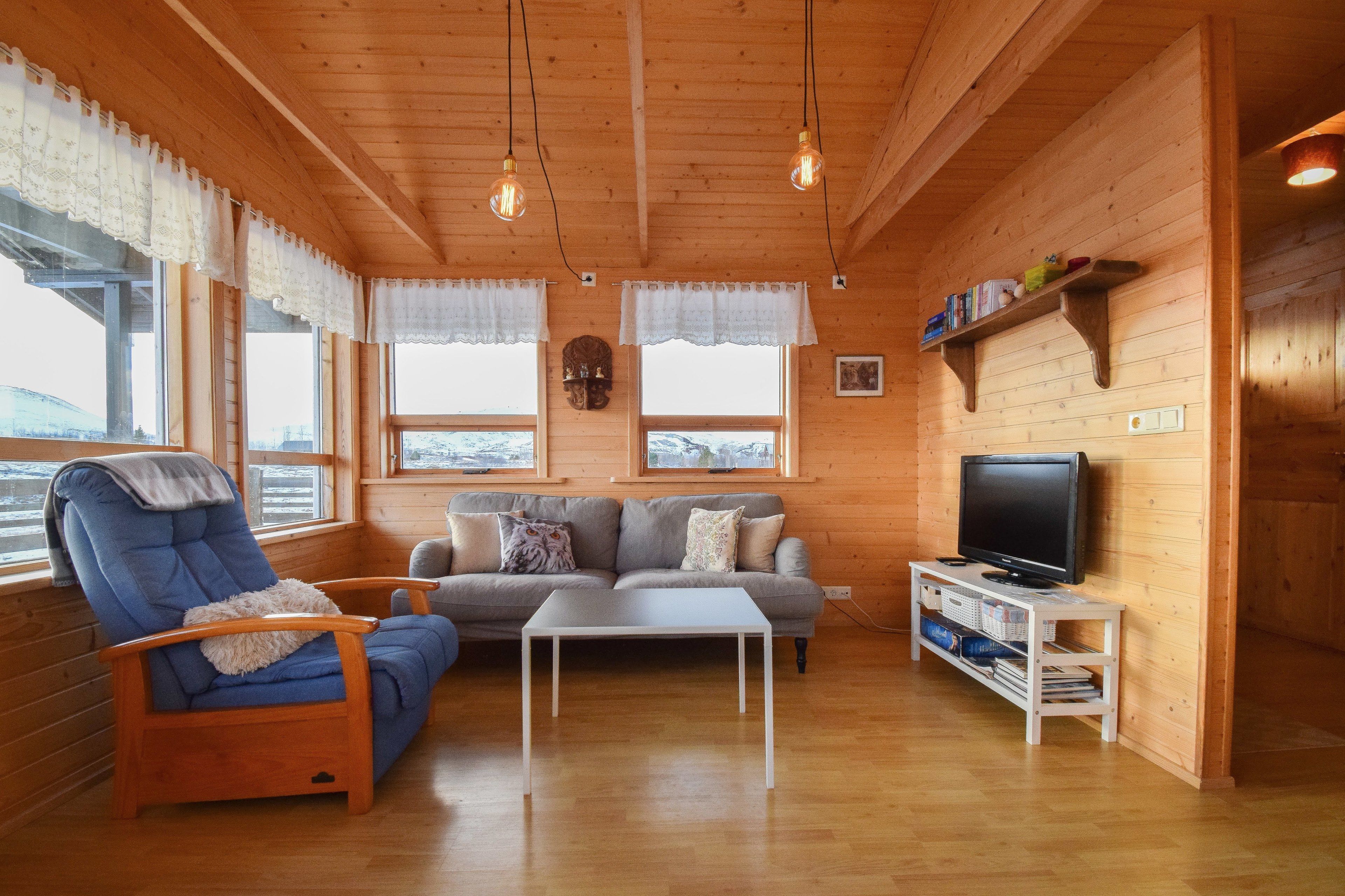 Cottage, 2 Bedrooms (142641) | Living room | Flat-screen TV