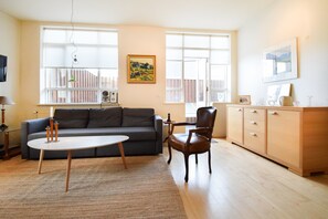 Apartment, 1 Bedroom (141469) | Living area