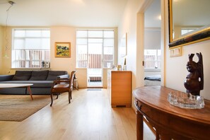 Apartment, 1 Bedroom (141469) | Living area