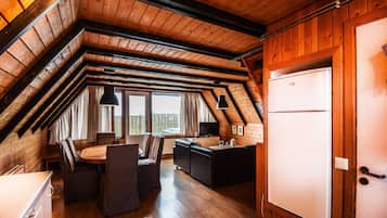 House, 2 Bedrooms (167891) | In-room dining