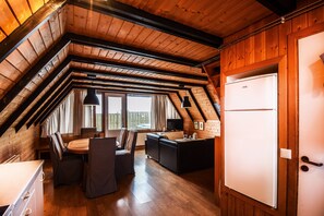 House, 2 Bedrooms (167891) | In-room dining - Króksvör 20 (Selfoss)