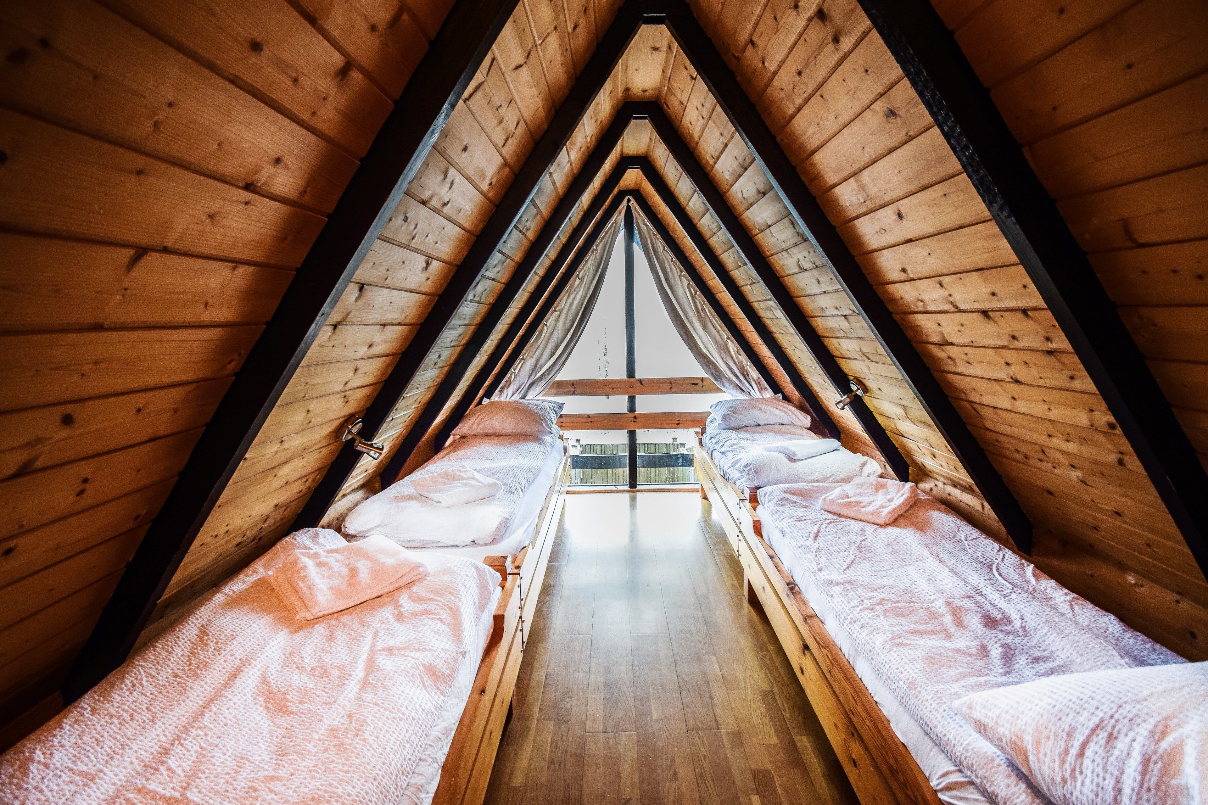 2 bedrooms, bed sheets