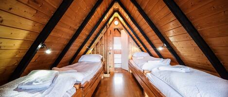 House, 2 Bedrooms (167891) | 2 bedrooms, bed sheets