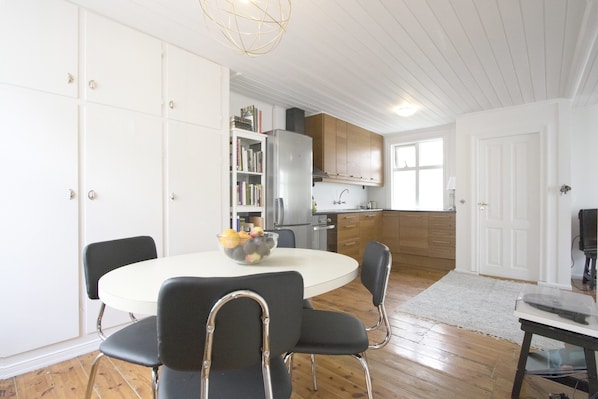 In-room dining