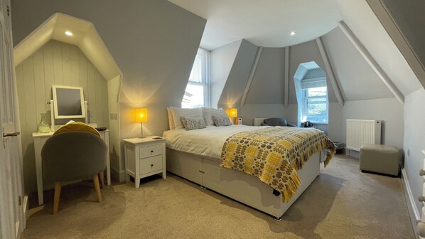 Double Room (Turret Room 2nd Floor)