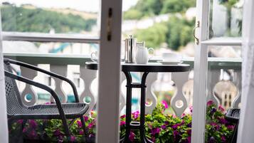 Double Room (Balcony Room 1st Floor) | Individually decorated, individually furnished