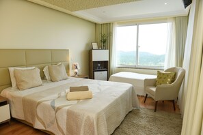 ห้องซูพีเรีย | มินิบาร์, ตู้นิรภัยในห้องพัก, ผ้าม่านกันแสง, ห้องเก็บเสียง