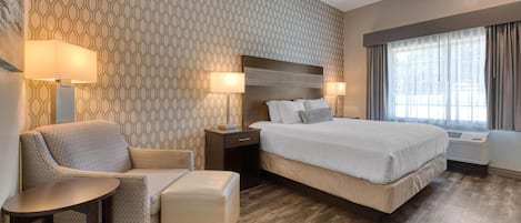 Habitación estándar, 1 cama King size, con acceso para personas discapacitadas | Ropa de cama hipoalergénica, camas con pillow-top y escritorio
