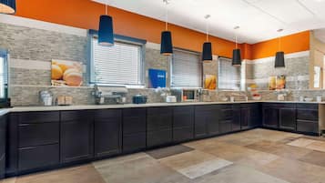 Free daily full breakfast