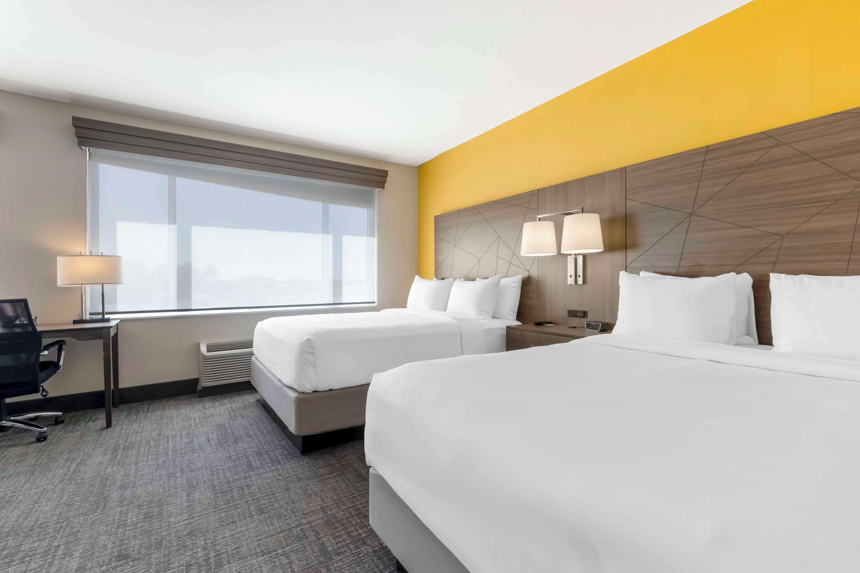 desk, laptop workspace, iron/ironing board, free wifi