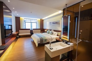 In-room safe, free cribs/infant beds, free WiFi, bed sheets