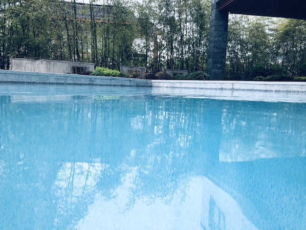 Seasonal outdoor pool