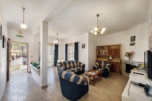 Smart TV - A Fantastic Place for Families, Hilton Hotel are and close to amenities (Vilamoura)