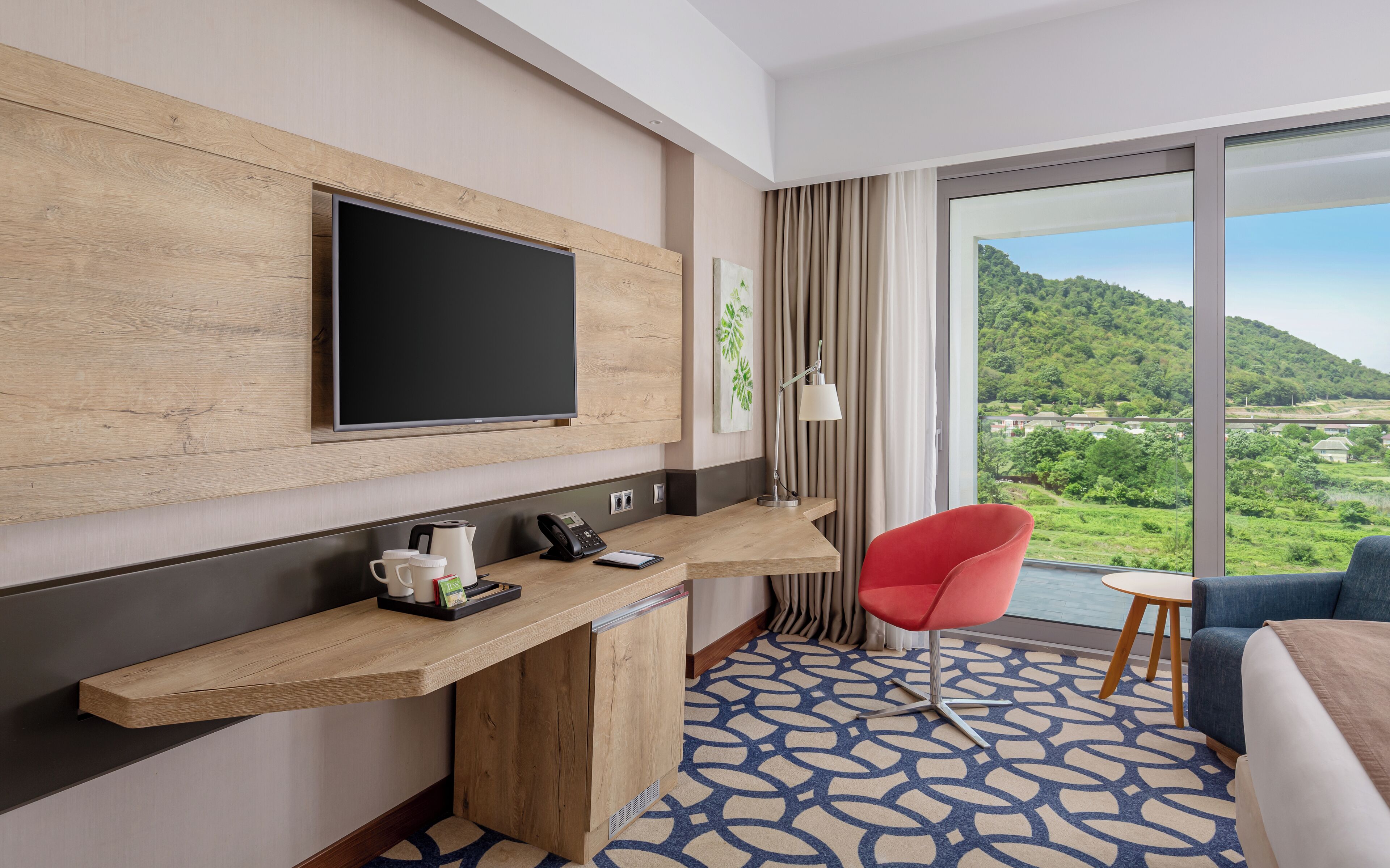 standard room with terrace | 1 bedroom, minibar, desk, laptop workspace